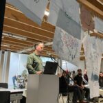 Ifor Duncan gives public reading together with Jenniger Scappettone